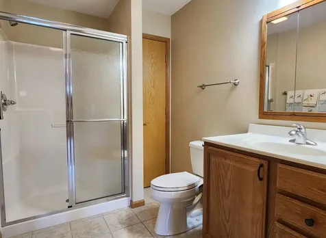 2855 Katrina Dubuque IA 52001