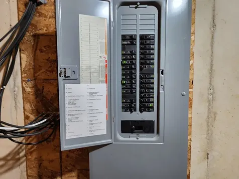 2855 Katrina Dubuque IA 52001