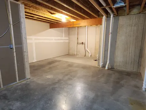 2855 Katrina Dubuque IA 52001