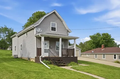 2085 Lombard Dubuque IA 52001