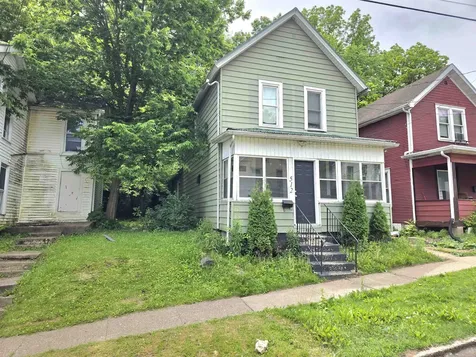 512 W 17th Dubuque IA 52001