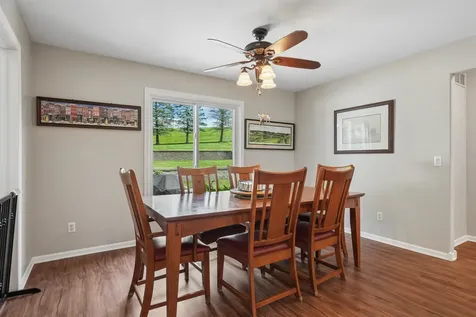 1685 Geraldine Dubuque IA 52003