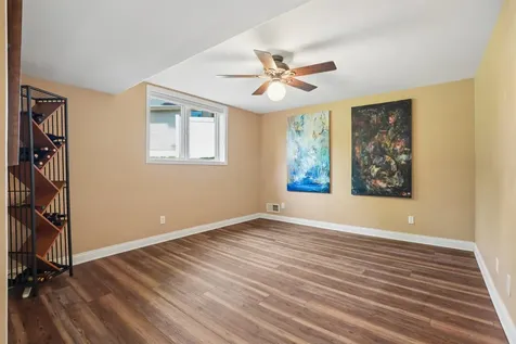 1685 Geraldine Dubuque IA 52003