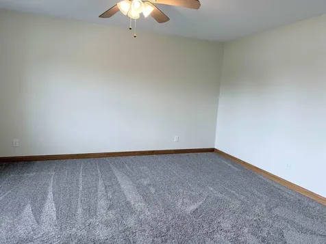 579 Tanzanite Dubuque IA 52001-0150