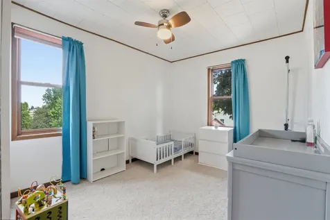 1440 Mount Pleasant Dubuque IA 52001