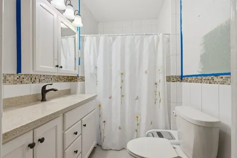 301 3rd Delaware IA 52036-0000