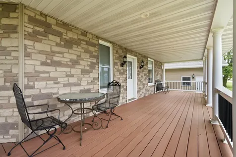 301 3rd Delaware IA 52036-0000