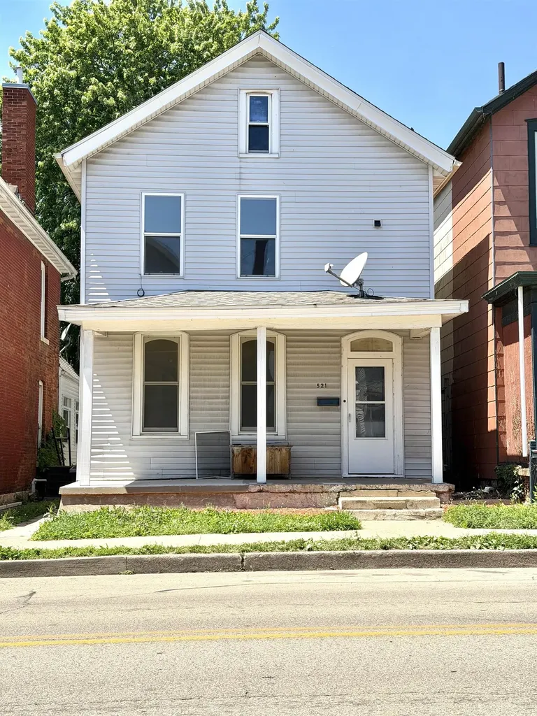 521 Rhomberg Dubuque IA 52001