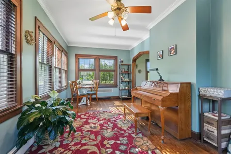 1430 S Grandview Dubuque IA 52003