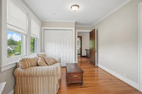 1430 S Grandview Dubuque IA 52003