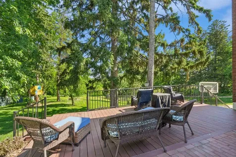1430 S Grandview Dubuque IA 52003