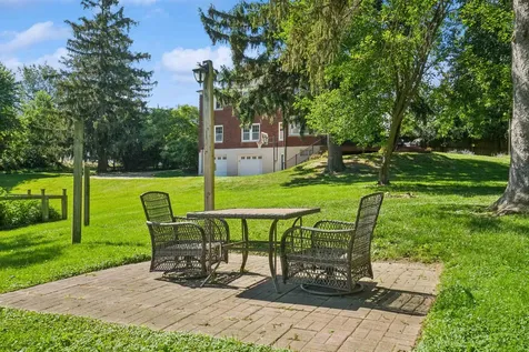 1430 S Grandview Dubuque IA 52003