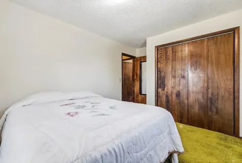 2761 Balboa Dubuque IA 52001