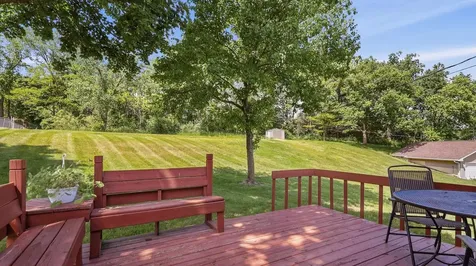 2761 Balboa Dubuque IA 52001