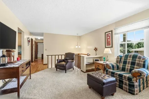 2761 Balboa Dubuque IA 52001