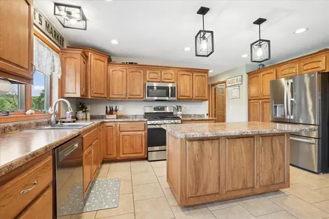 8284 Turkey Valley Dubuque IA 52003