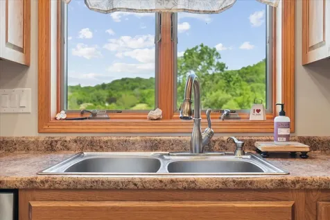 8284 Turkey Valley Dubuque IA 52003