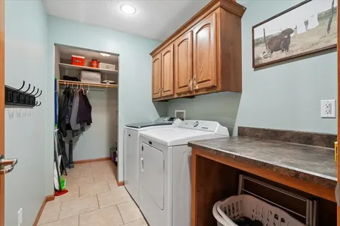 8284 Turkey Valley Dubuque IA 52003