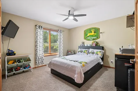 8284 Turkey Valley Dubuque IA 52003