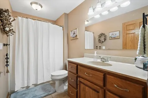 8284 Turkey Valley Dubuque IA 52003