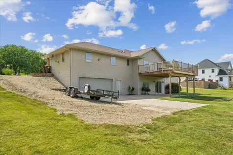 8284 Turkey Valley Dubuque IA 52003