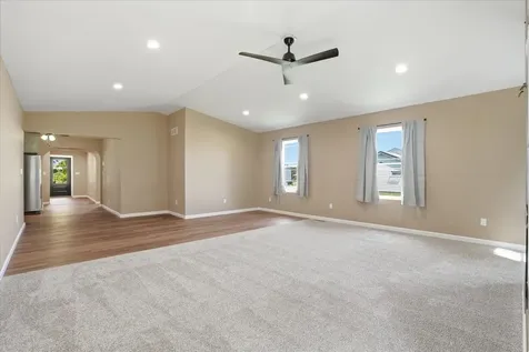 406 N William Earlville IA 52041