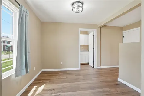 406 N William Earlville IA 52041