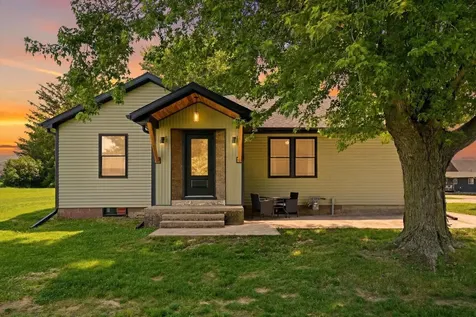 406 N William Earlville IA 52041
