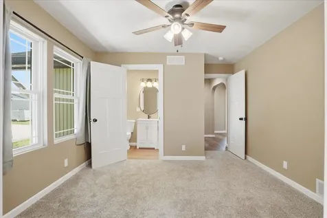 406 N William Earlville IA 52041