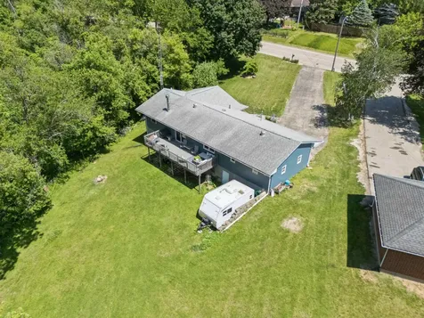 1285 Rockdale Dubuque IA 52003