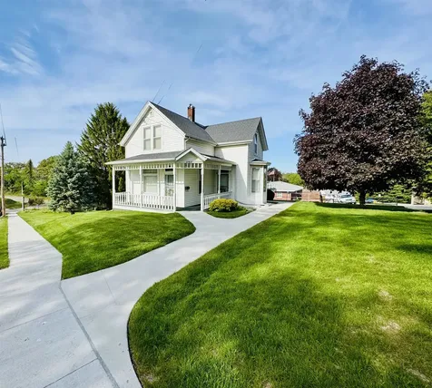 2780 Broadway Dubuque IA 52001