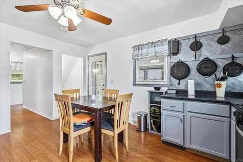 2570 Elm Dubuque IA 52001