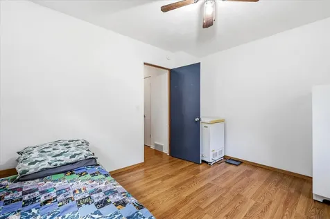 2570 Elm Dubuque IA 52001