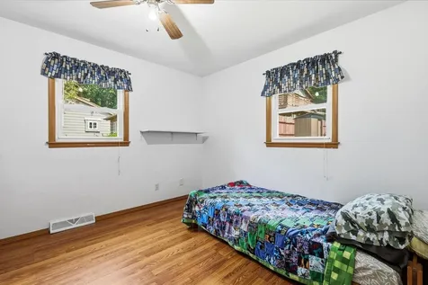 2570 Elm Dubuque IA 52001