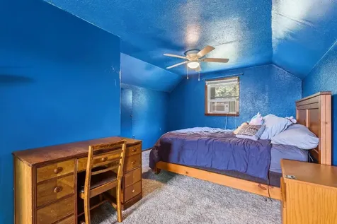 2570 Elm Dubuque IA 52001