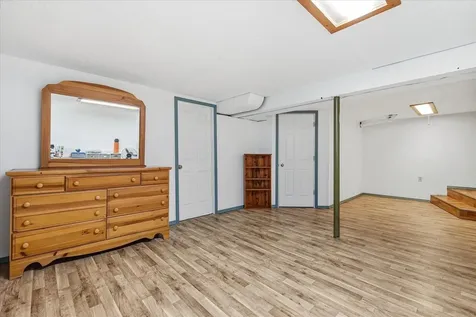 2570 Elm Dubuque IA 52001