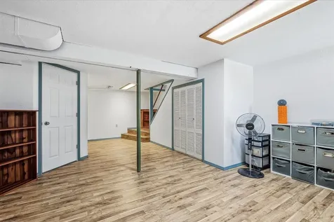 2570 Elm Dubuque IA 52001