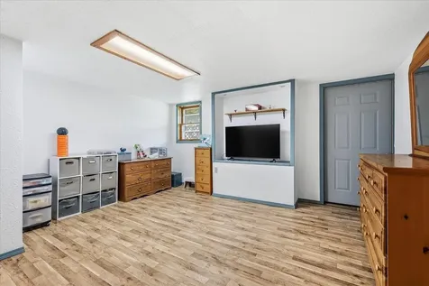 2570 Elm Dubuque IA 52001