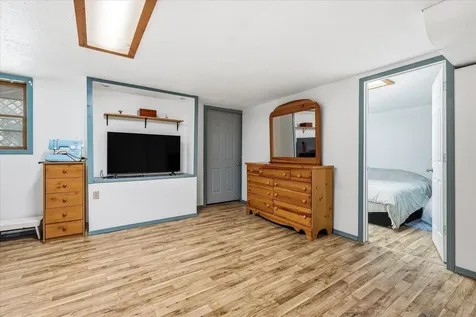 2570 Elm Dubuque IA 52001