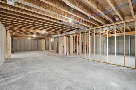1006 Sage Oak Manchester IA 52057