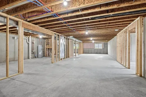 1006 Sage Oak Manchester IA 52057