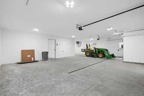 1006 Sage Oak Manchester IA 52057