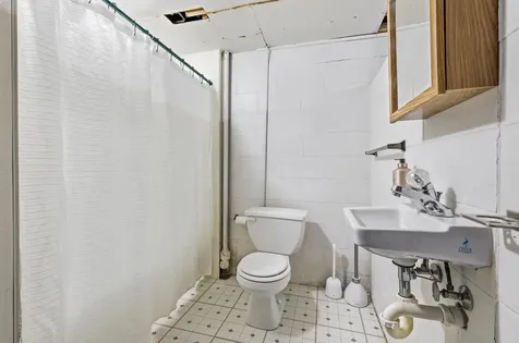 2934 Timberline Dubuque IA 52001