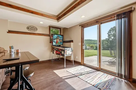 8343 Turkey Valley Dubuque IA 52003