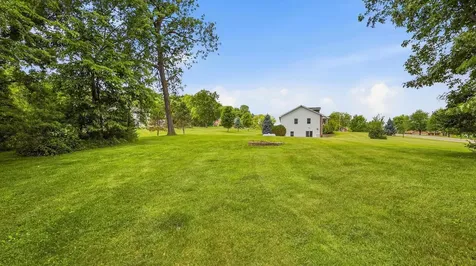 8343 Turkey Valley Dubuque IA 52003