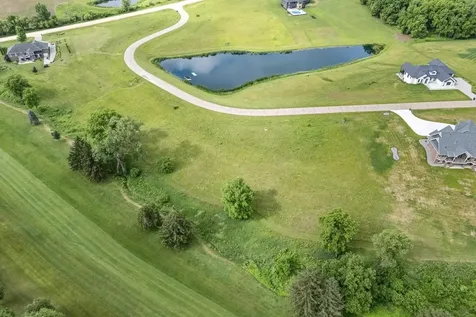 32153 387th Bellevue IA 52031