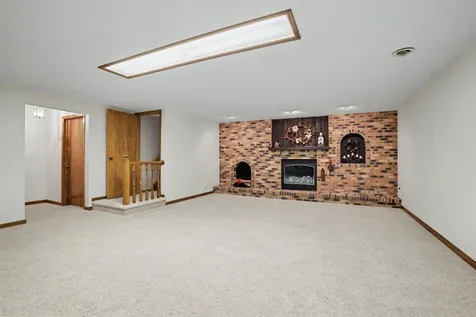 2666 310th Hopkinton IA 52237