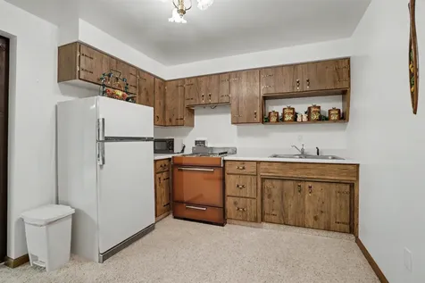 2666 310th Hopkinton IA 52237