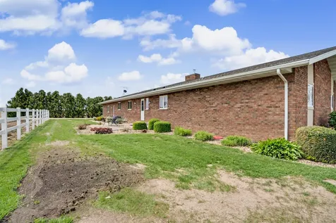 2666 310th Hopkinton IA 52237
