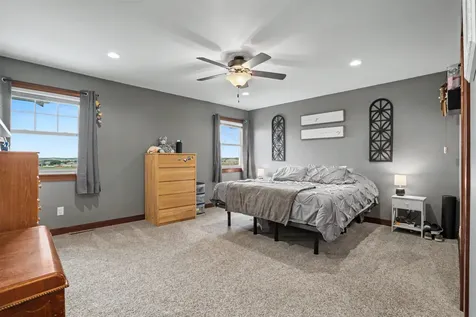 154 SE Mulberry Cascade IA 52033